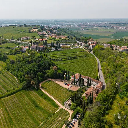 Relais Le Coste Guest house Lavagno