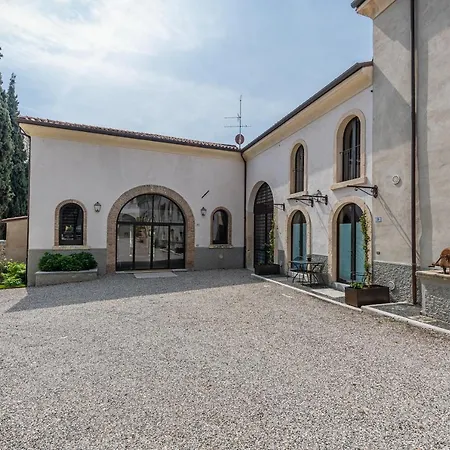Relais Le Coste Guest house Lavagno